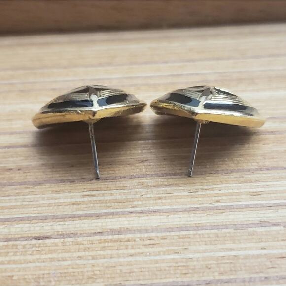 Wishbone Triangle Post Earrings Black and Gold - Picture 3 of 6